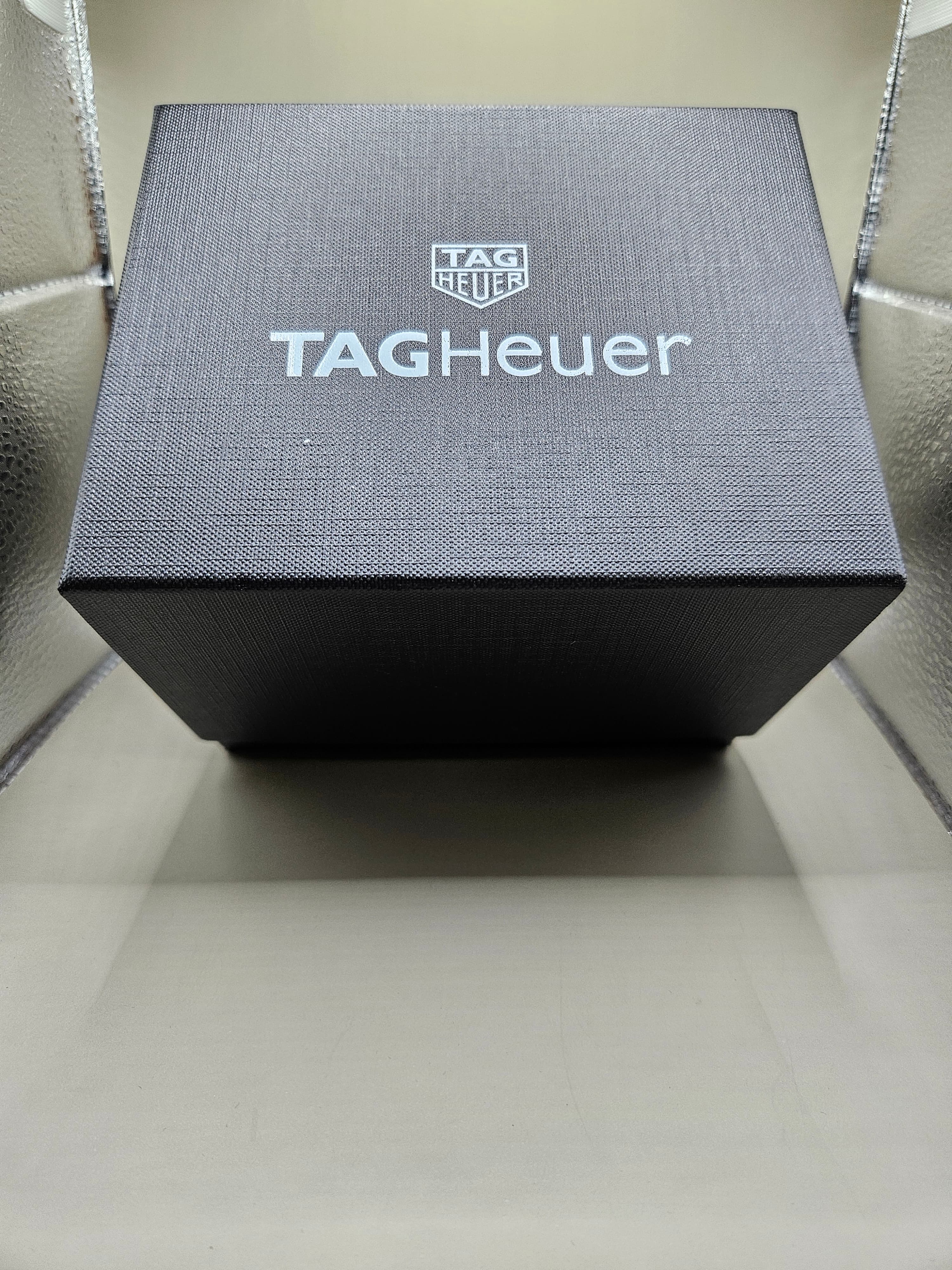 TAG Heuer Presentation Watch Box Case Display Storage Holder