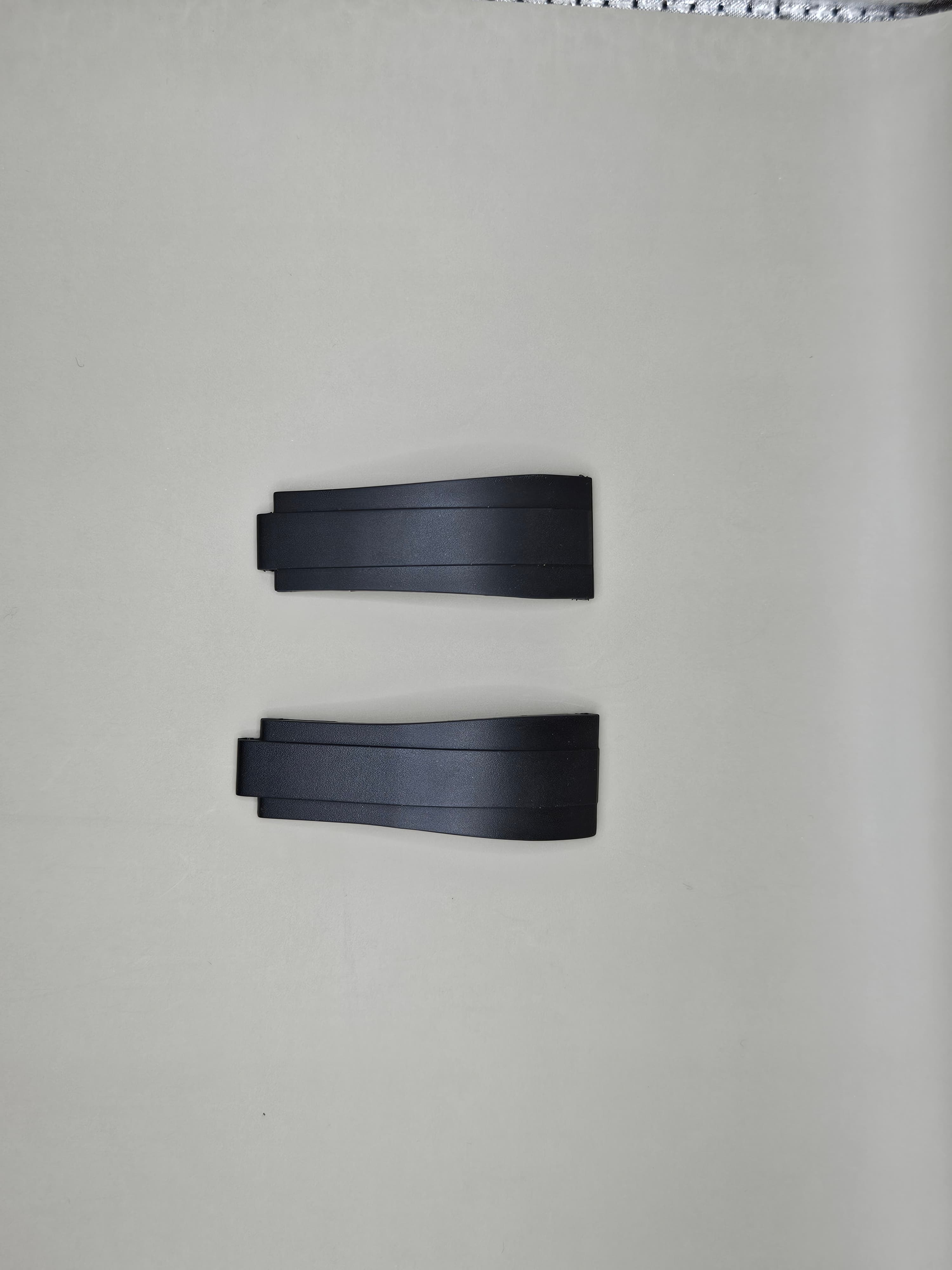 Black Rubber Watch Strap 27mm to 31mm – Rolex Yacht-Master / Oysterflex Style Replacement Band